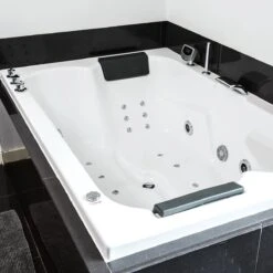HG Hygiënische Whirlpool Reiniger - 1L - Verwijdert Kalk, Vet, Zeep En Olie - Veilig In Gebruik Voor Whirlpool En Jacuzzi's -Schoonmaakproducten Winkel 1200x1200 230