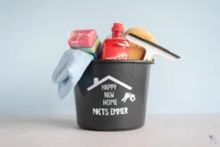 ByMi| Poetsemmer Happy New Home | Cadeautje Huis |Housewarming |Nieuwe Woning | Gepersonaliseerd -Schoonmaakproducten Winkel 1200x800 1